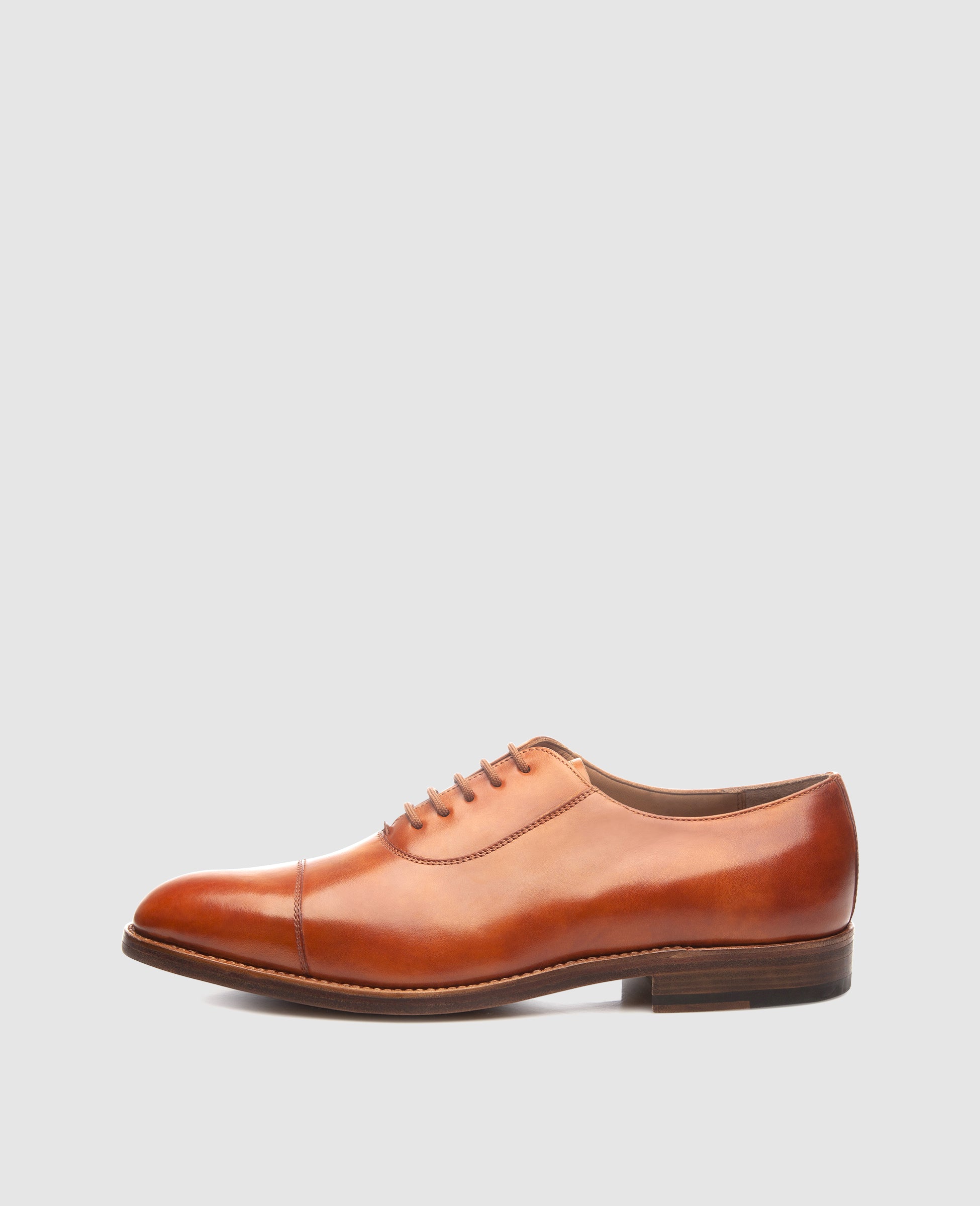 Handcrafted lace-up shoe made of fine Toscana Calf leather