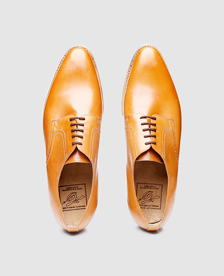 Stylish men's half-shoe made of smooth leather. – Heinrich