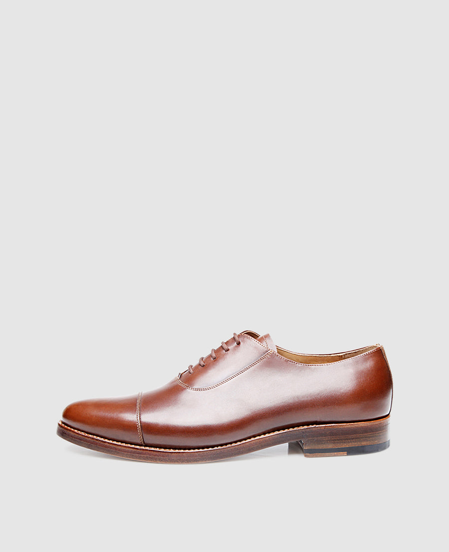 Handcrafted captoe oxford made of antique calf leather  display picture 3