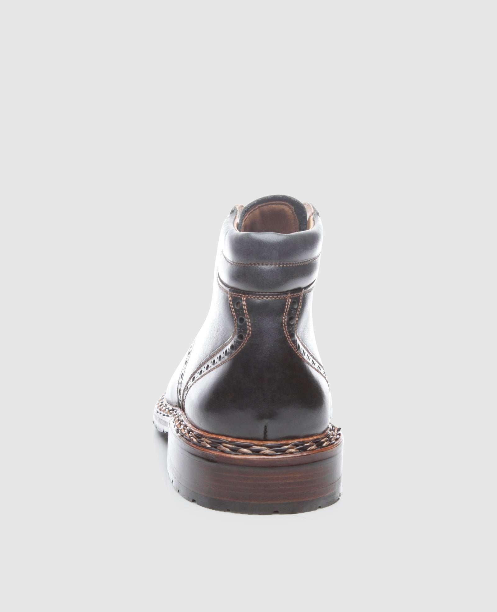 Double-stitched men's boot with Budapest braid frame – Heinrich