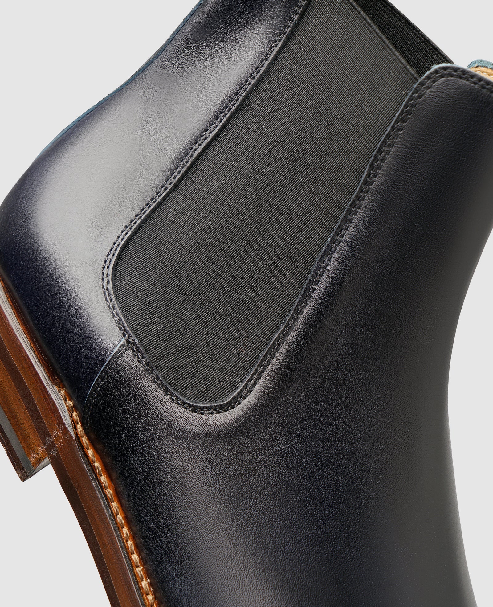 Handcrafted Chelsea boots for men | Heinrich Dinkelacker