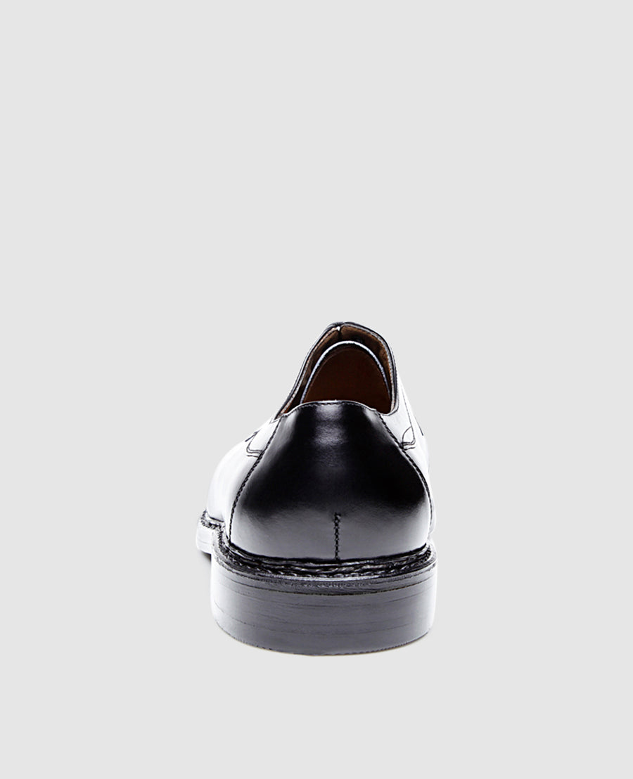 Luxurious Plain Derby men's shoe handmade in Budapest – Heinrich