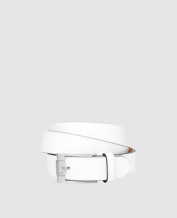 Levente Plain AC