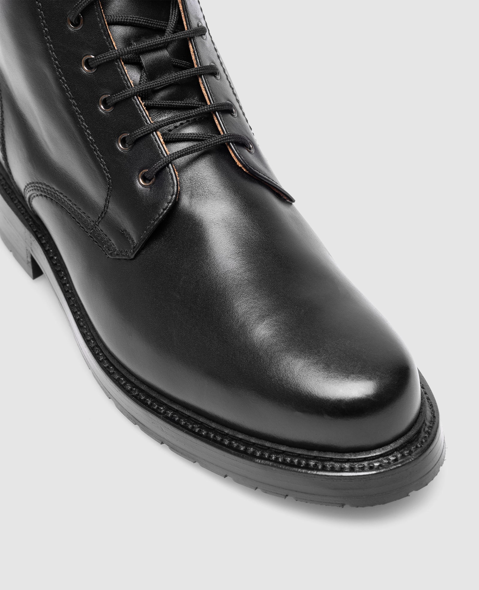 Buda Plain BC - Black – Heinrich Dinkelacker COM