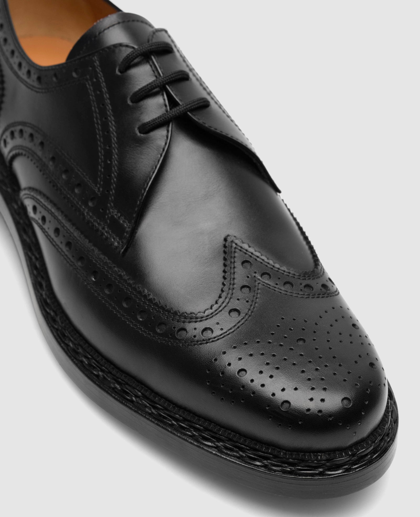 靴 Heinrich Dinkelacker Buda 8.5 Extravagant Full-Brogue Derby made of Shell Cordovan