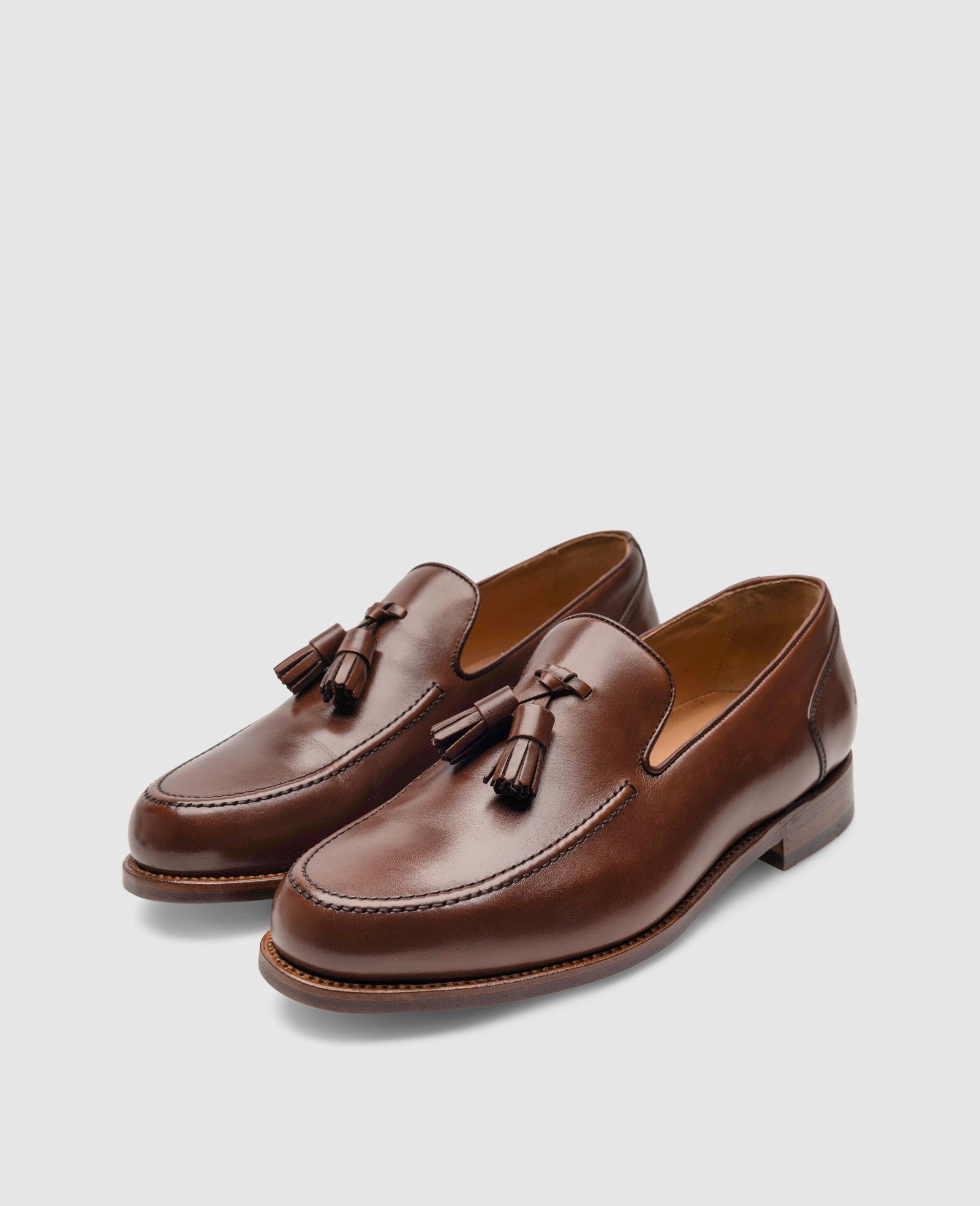 Wien Plain Tassel BC - Brown – Heinrich Dinkelacker