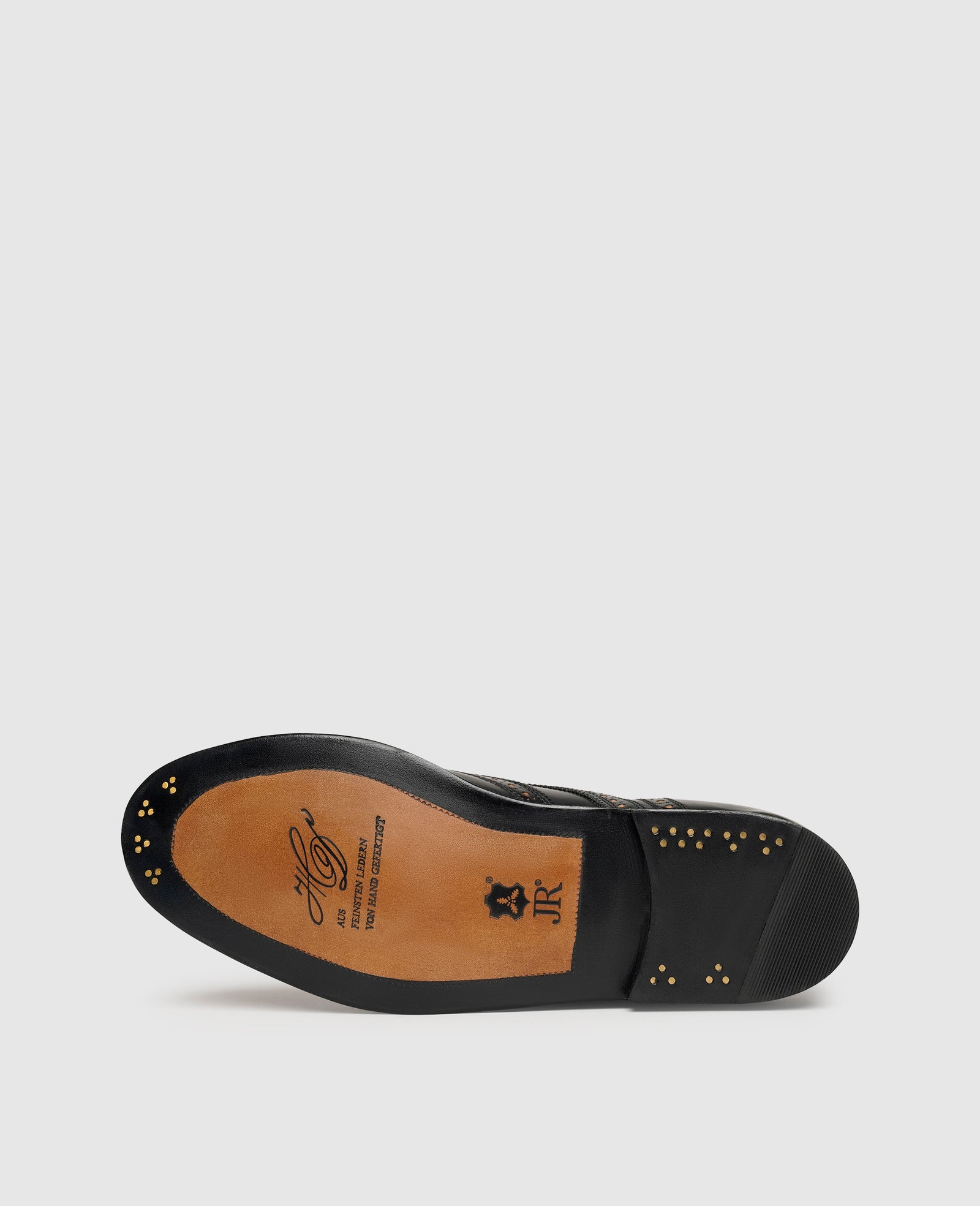 Men's brogue in shell cordovan – Heinrich Dinkelacker COM
