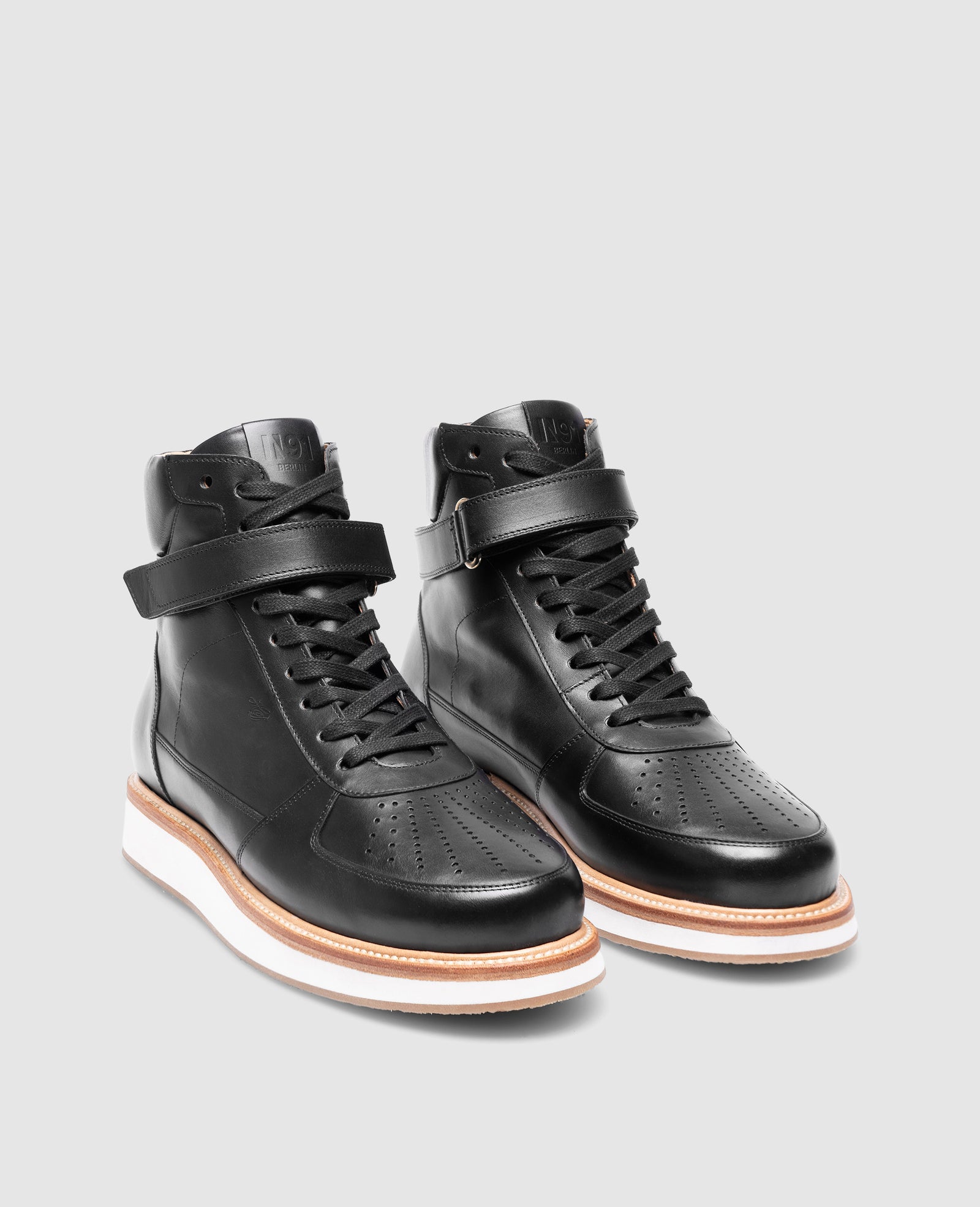 Berlin Plain BC - Black – Heinrich Dinkelacker